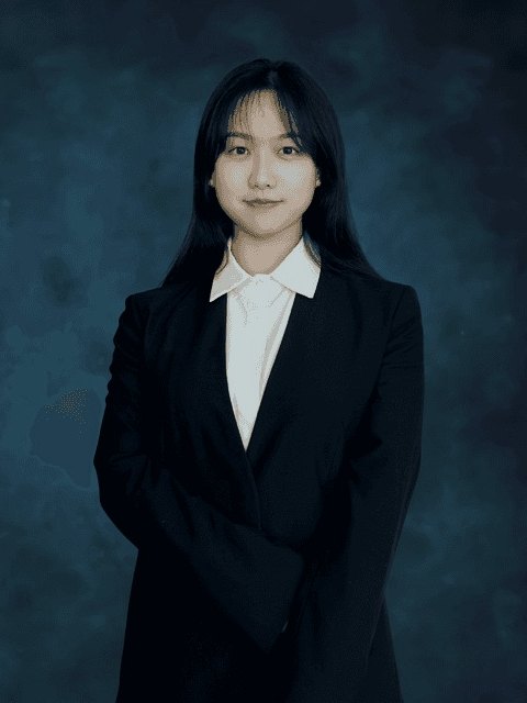 Portrait of Cedar Wang
